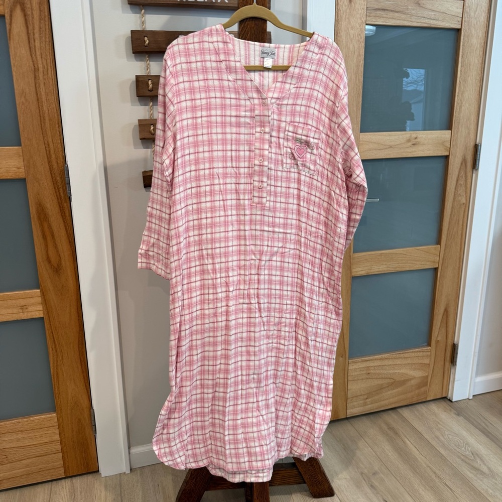 Vanity‎ Fair Pink White 100% Cotton Flannel Grannycore Nightgown Women’s XL NWT